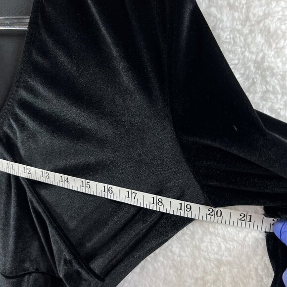 NWT Nasty Gal Black Velvet Long Sleeve Wrap Dress 8 Chic Witchy Business Career - Picture 12 of 16